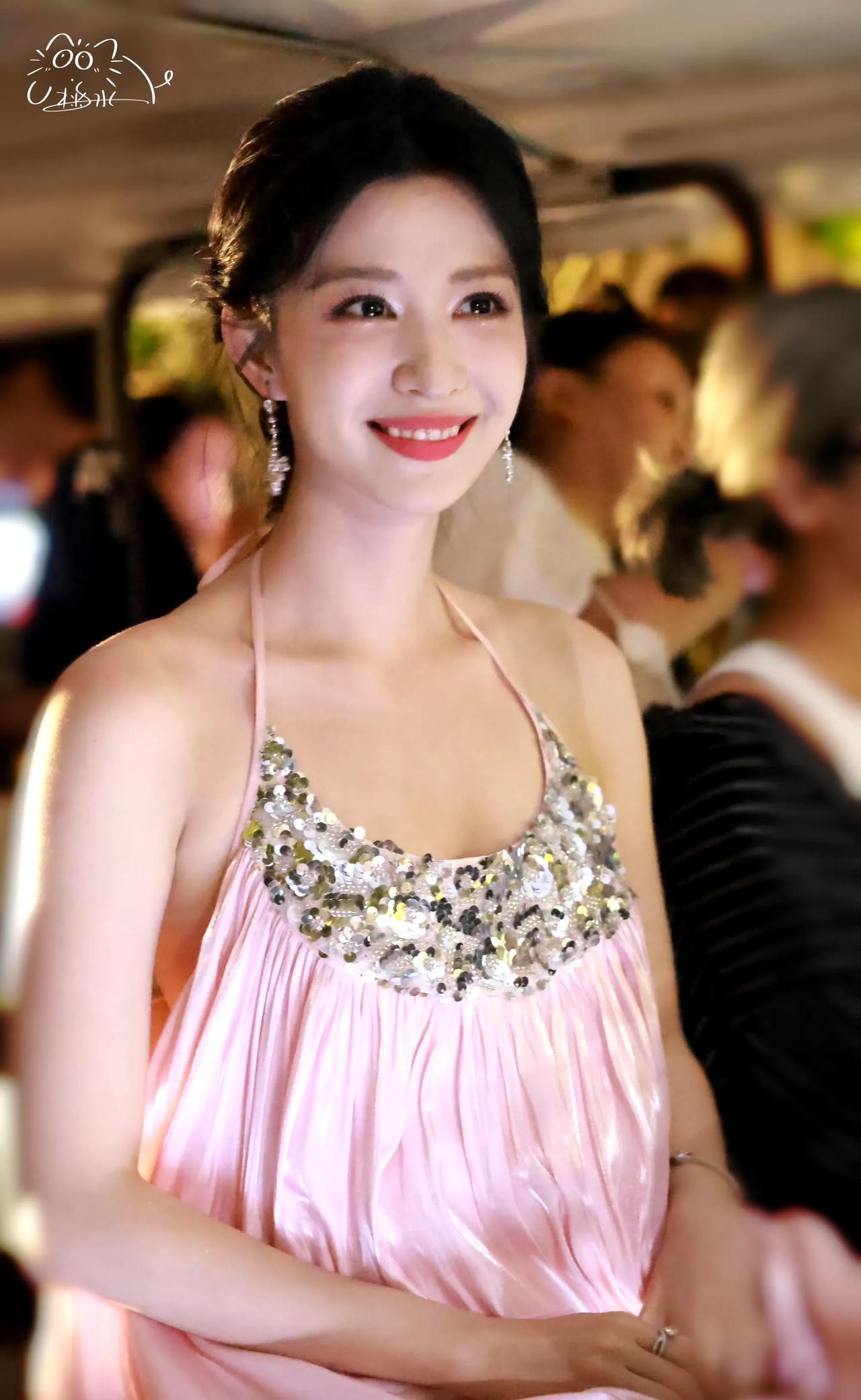 王楚然内娱花塑美人
