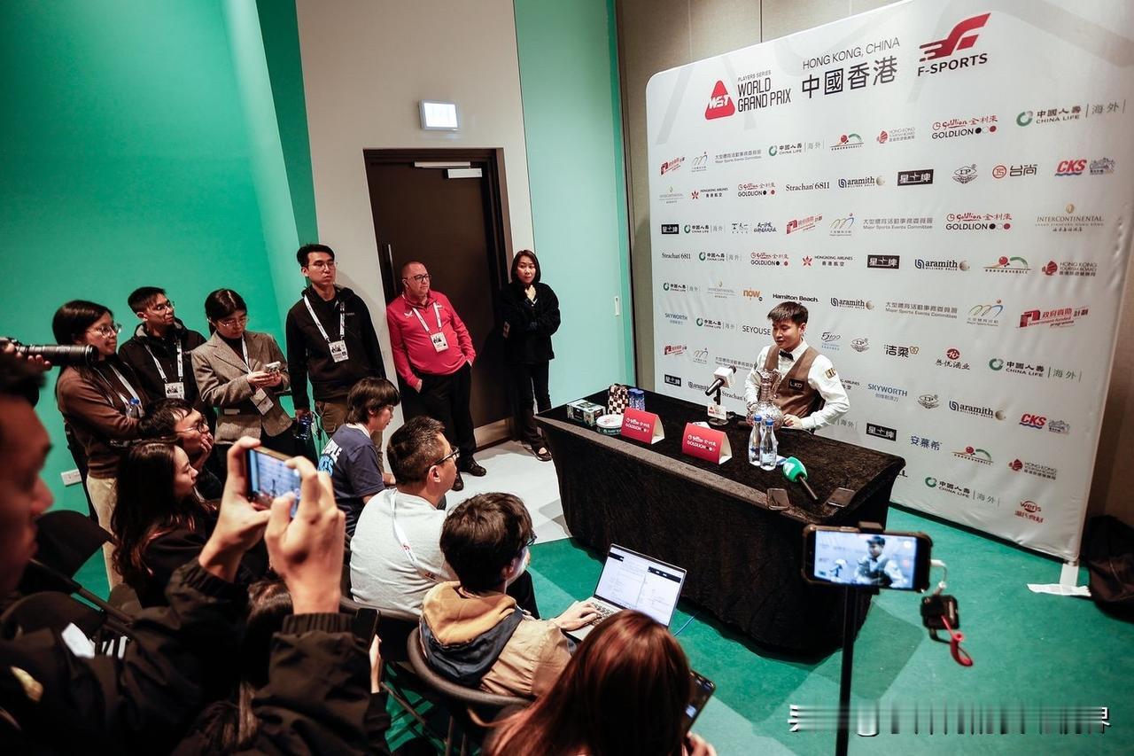 世界大奖赛过后斯诺克单赛季排名前32位出炉：1.🇦🇺尼尔·罗伯逊62