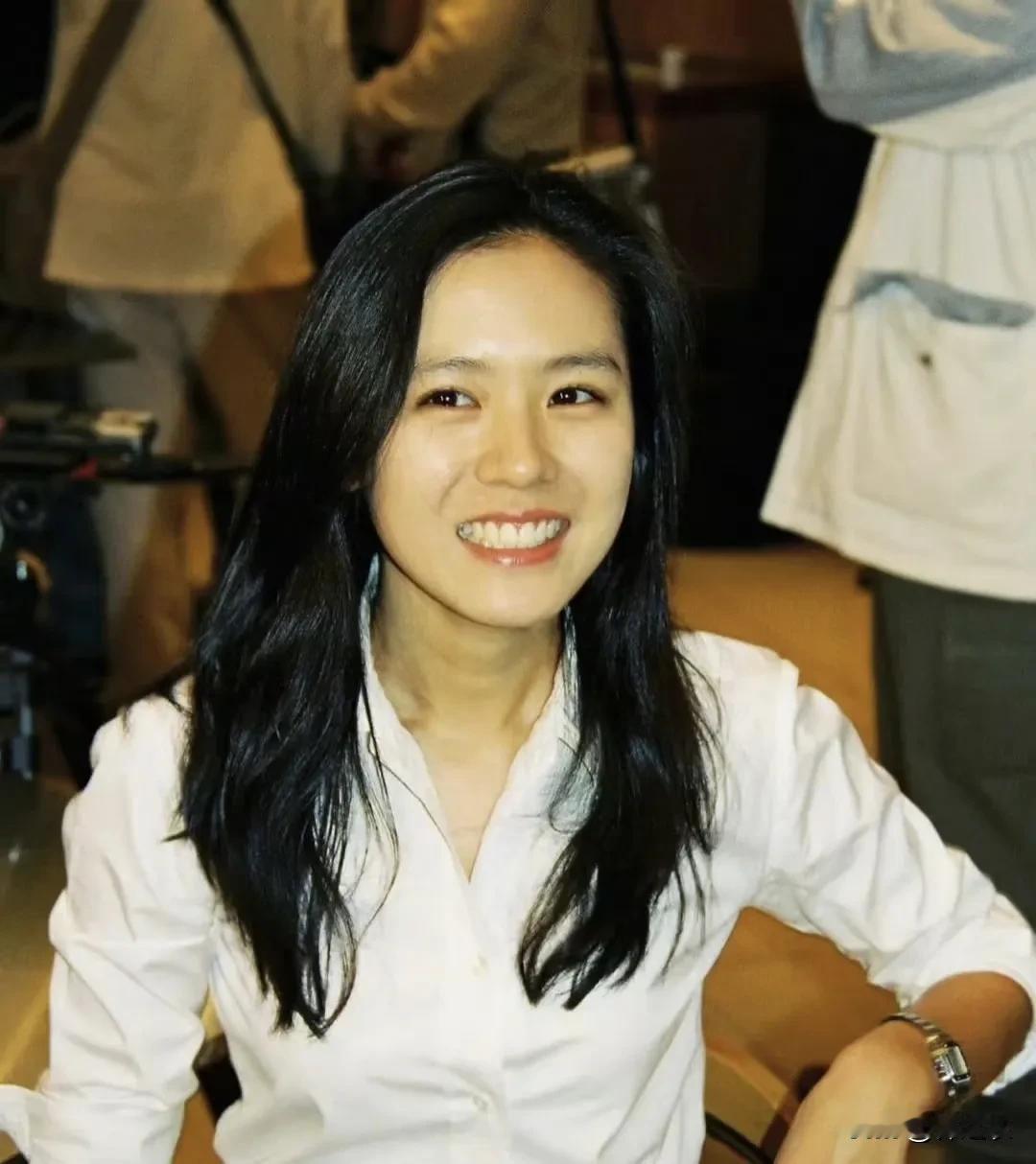 孙艺珍这个人不仅仅是有美貌，而且还有智慧，貌似她拍摄《德惠翁主》这部电影的