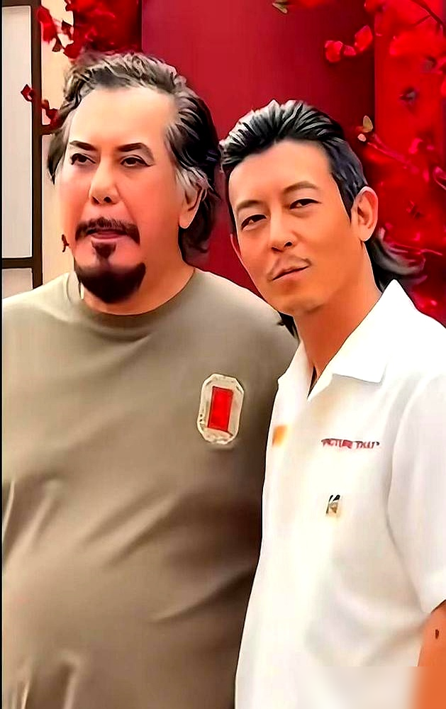 45岁陈冠希，丢下几个亿的潮牌生意不守，跑去马来西亚拍了个一千万的小成本喜剧。搭档黄秋生，导演没几个