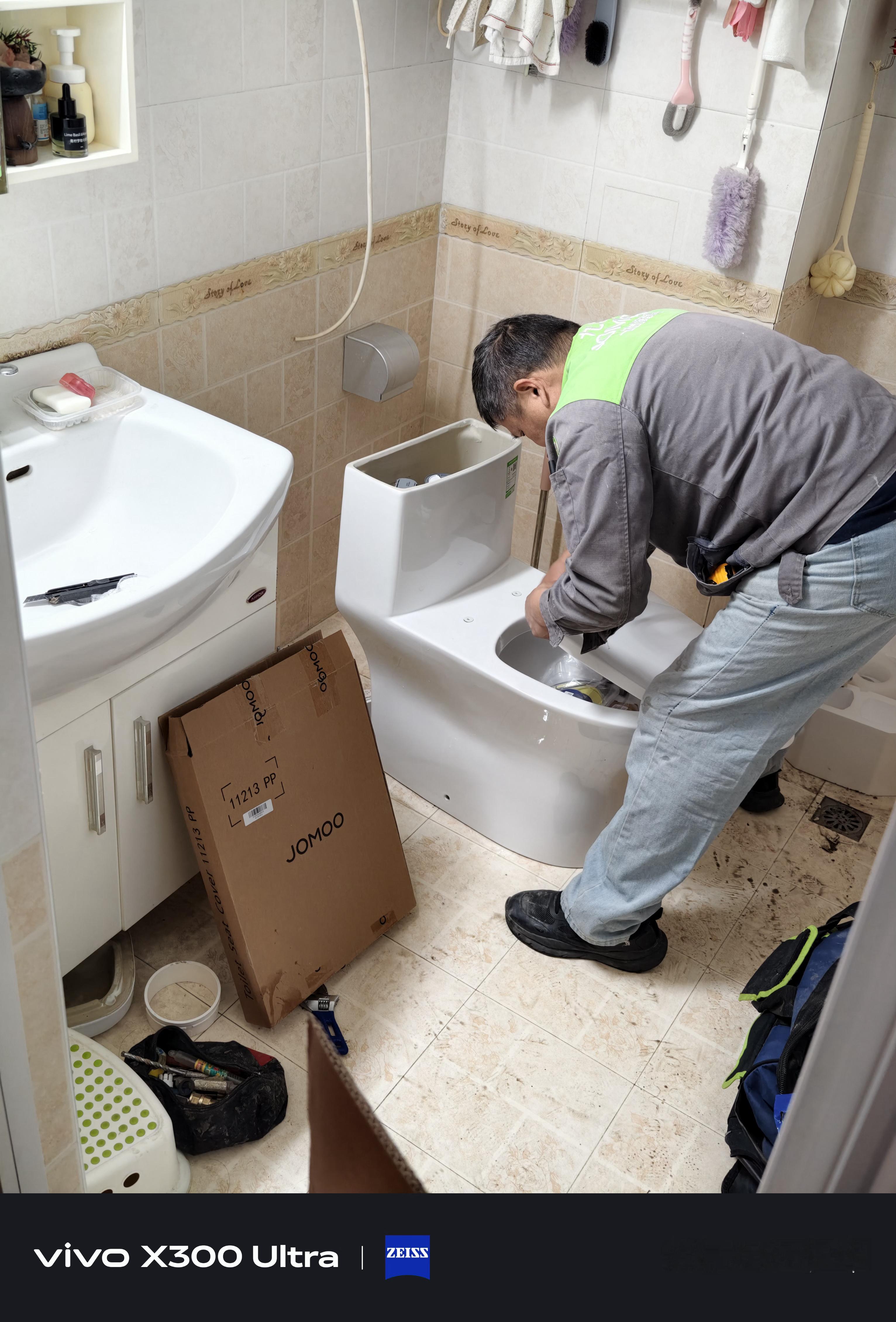 搬家租的过渡房，卫生间用的虹吸马桶把把堵，毫不夸张真的把把堵，已经没法正常生活了