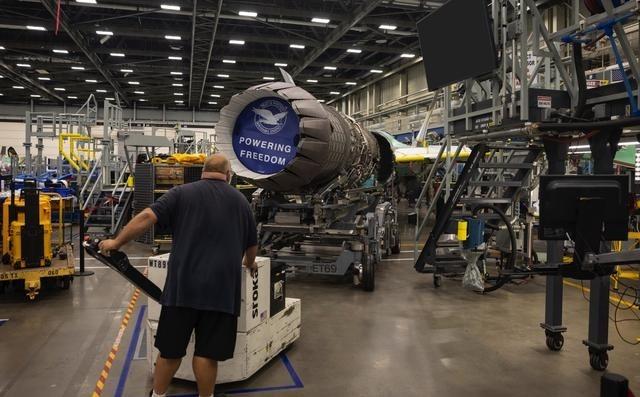 因干涉台湾被大陆制裁后， 美国顶级战机制造商已进入“慢性死亡”！ 洛克希德·