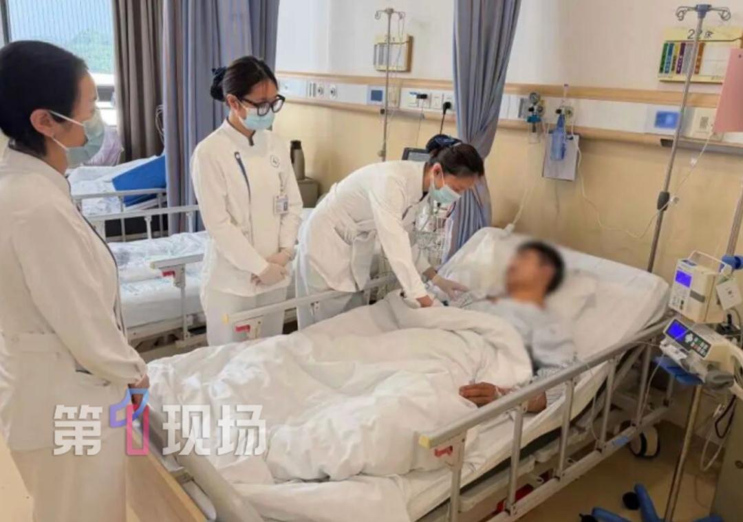 “悲剧还是发生了！”7月12日报道，广东深圳，一24岁小伙工作连轴转了好几天，饭