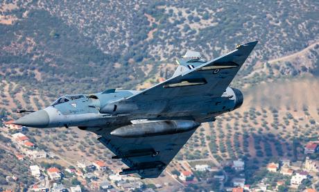 美国又把伊朗给骗了？4月9号那天，根据《军事观察》的消息，美国和伊朗刚宣布停