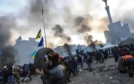 一旦战争爆发，什么东西最值钱？看看俄乌战场就知道了。战争开打后，基辅豪宅跌成