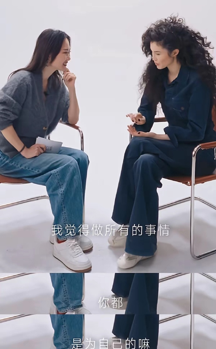 何穗近期谈到:决定生下孩子是为了自己，并且在已知生育损伤的情况下，不会去遗憾因为