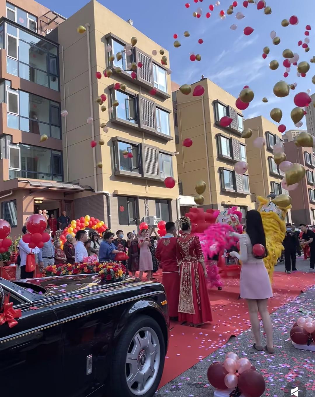前两天同事的儿子结婚，婚礼刚过，双方家庭发生了一件非常不愉快的事情，第二天回娘家