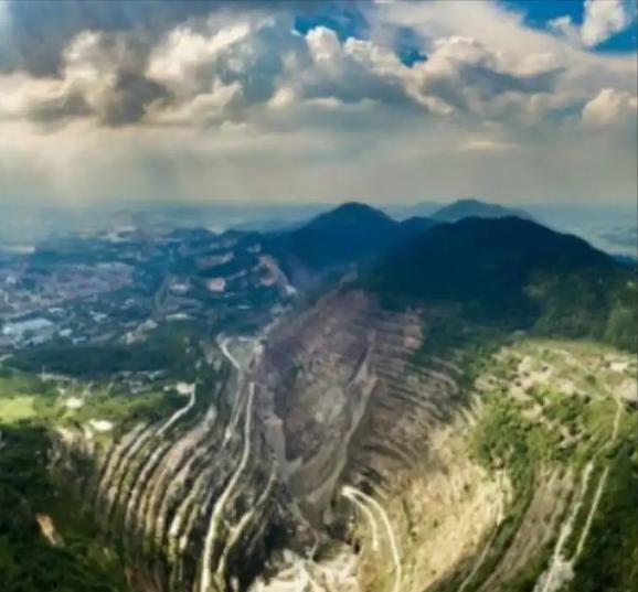 “中国这回损失惨重？”中国有色矿业集团曾经投15亿美金买下一处无人关注的铜