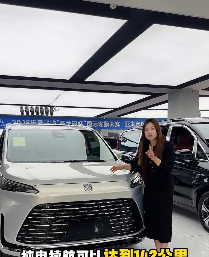 卷死同行，卷死自己。就这台新款的别克陆尚，这台车前两天发布会的时候简直杀疯了，裸