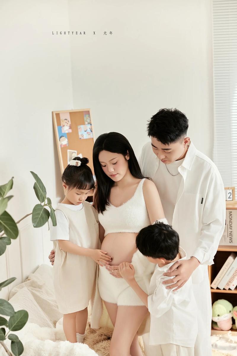 央视三胎宣传片引发巨大争议！温情画风下的真实生活，反倒让年轻人彻底不想生2