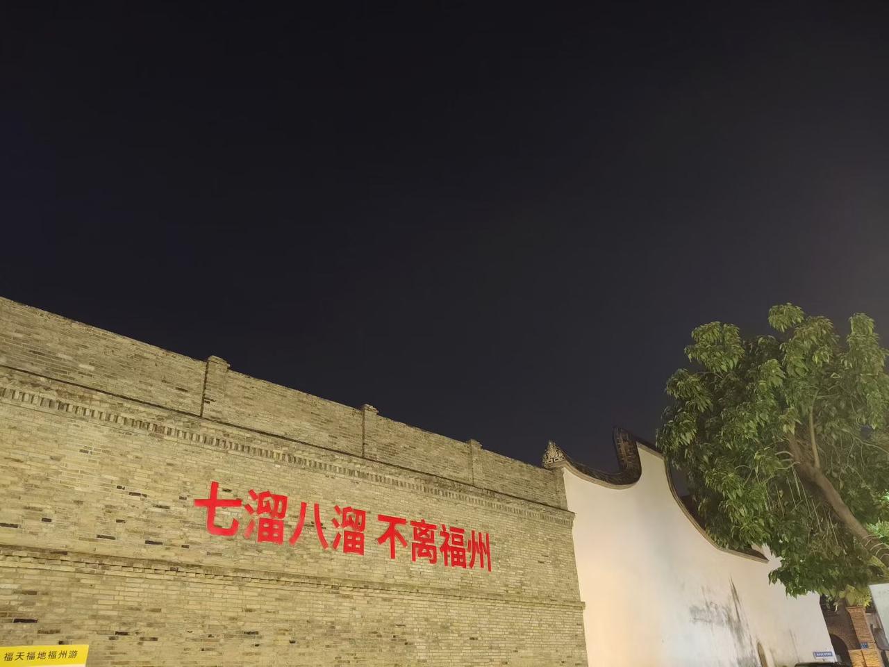 “女儿高考615分考进福州大学，本以为本科出来就可以有一个月薪2万的工作，没想到