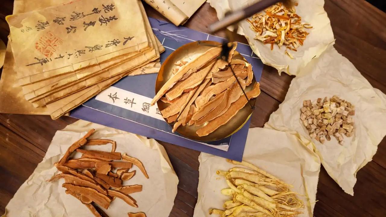 一方打开前列腺大门，冲破淤堵，让尿道畅通，排尿顺畅前列腺病因涉及湿热下注、气