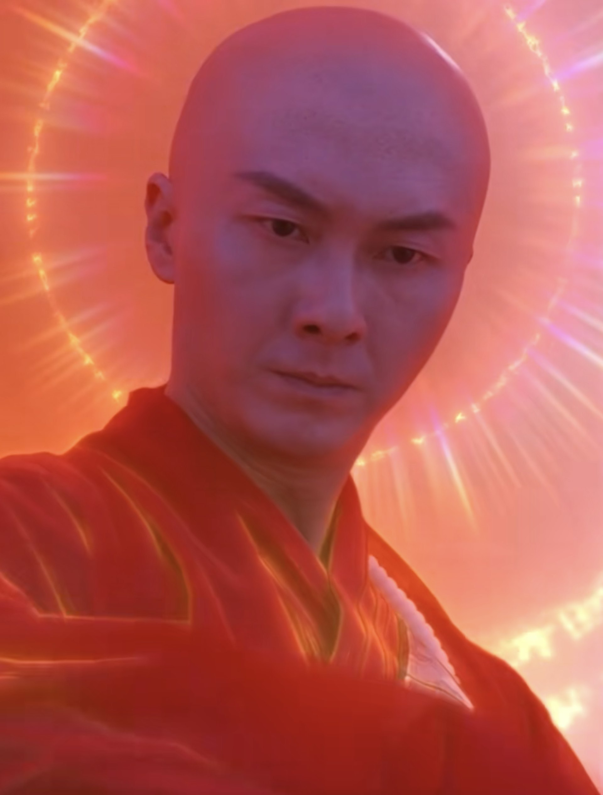 王浩信版法海：“大威天龙，大罗法咒，般若诸佛，般若巴嘛轰。”“哼！雕虫小技，竟敢