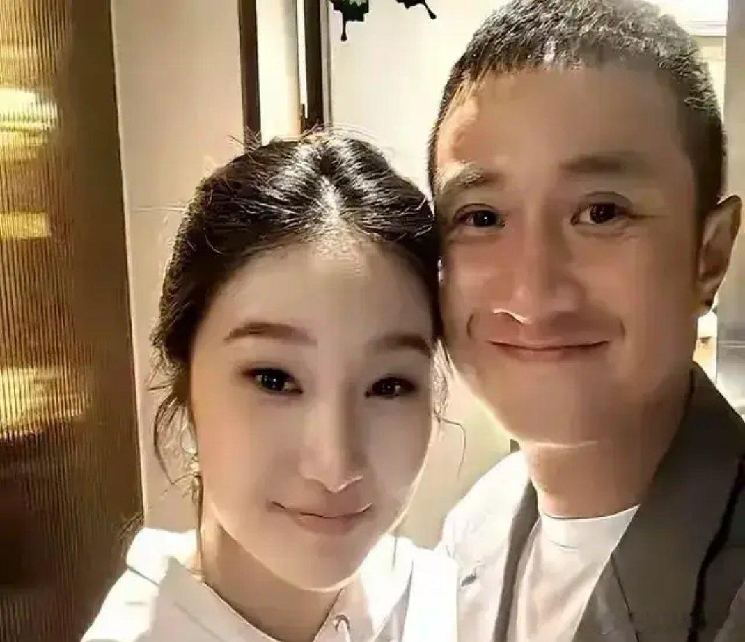 马伊琍大女儿长大了，颜值高到犯规，可是16岁这么成熟？