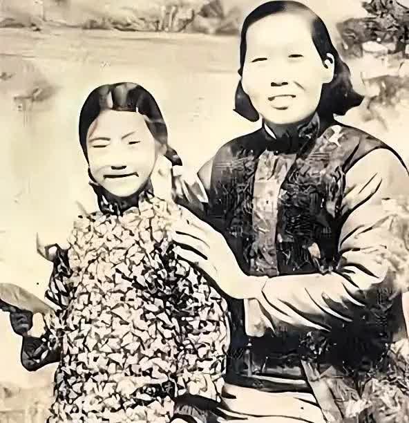今天才知道，汪明荃原来是上海人。一九四七年，全家移居香港。在她刚成年时，本想去当