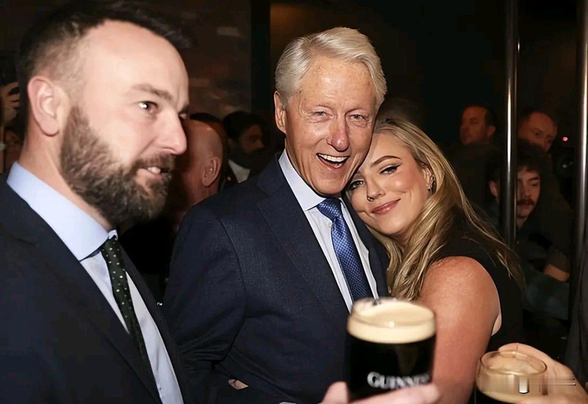 艾波斯坦案已经让人兴趣缺缺！沸沸扬扬炒了好几年，等终于要披露了，还来个挤牙