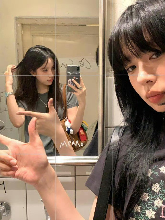 姐妹见面拍照姿势📸📸一键get√拍照技巧摄影
