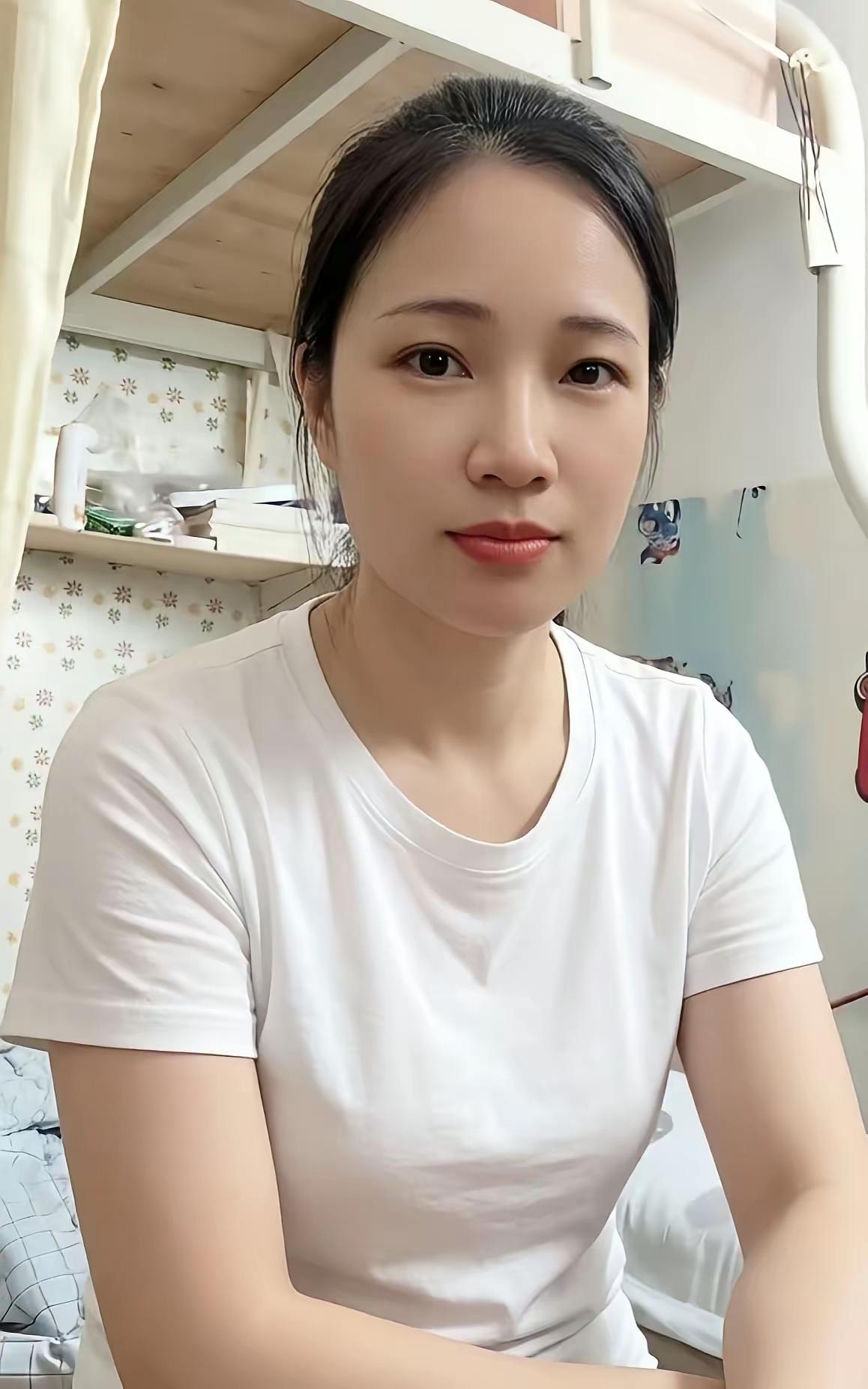 又一朋友过不下去离婚了。为什么现在离婚的这么多。这个时代难道不适合结婚了吗？婚姻
