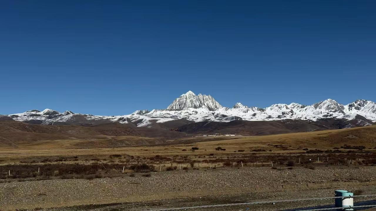 康定冬天的雪山，有你的终极梦想。