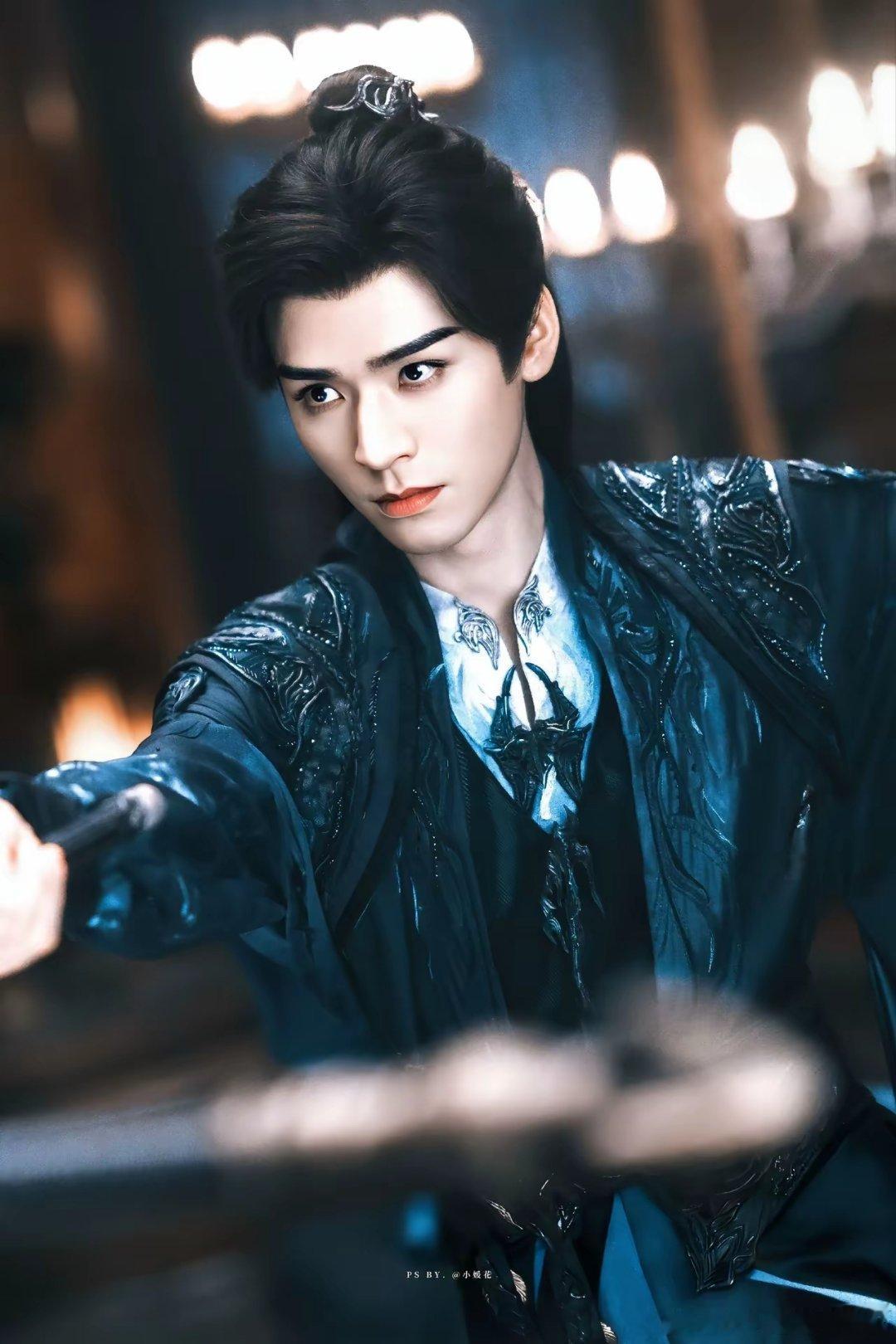 我发现了龚俊一个秘密他好像找到自己的舒适圈了那就是武侠赛道《暗河传》才刚收官《白