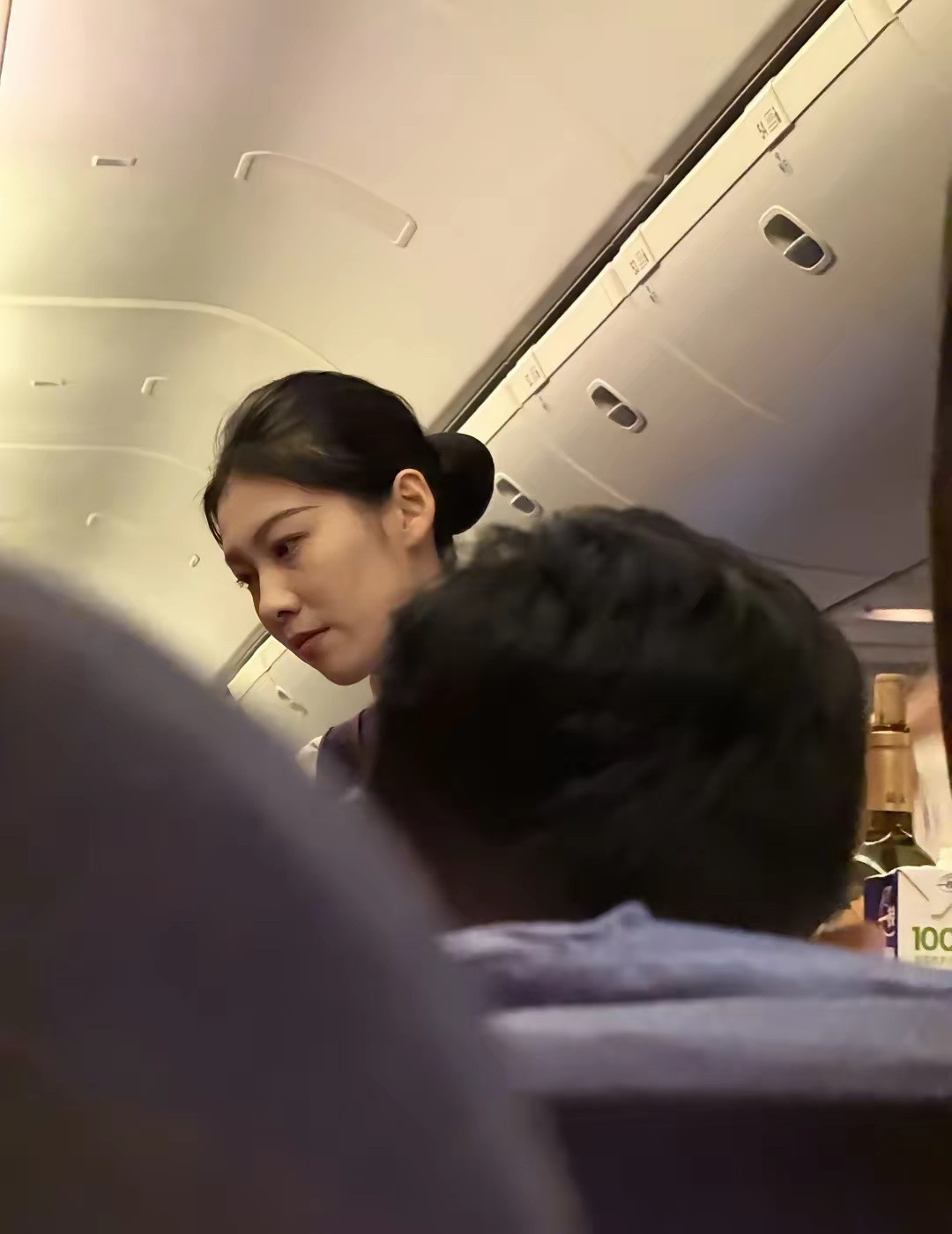 国航空姐太美了10.10伦敦希斯罗飞北京首都国航CA856，应该是姓任的小姐姐，