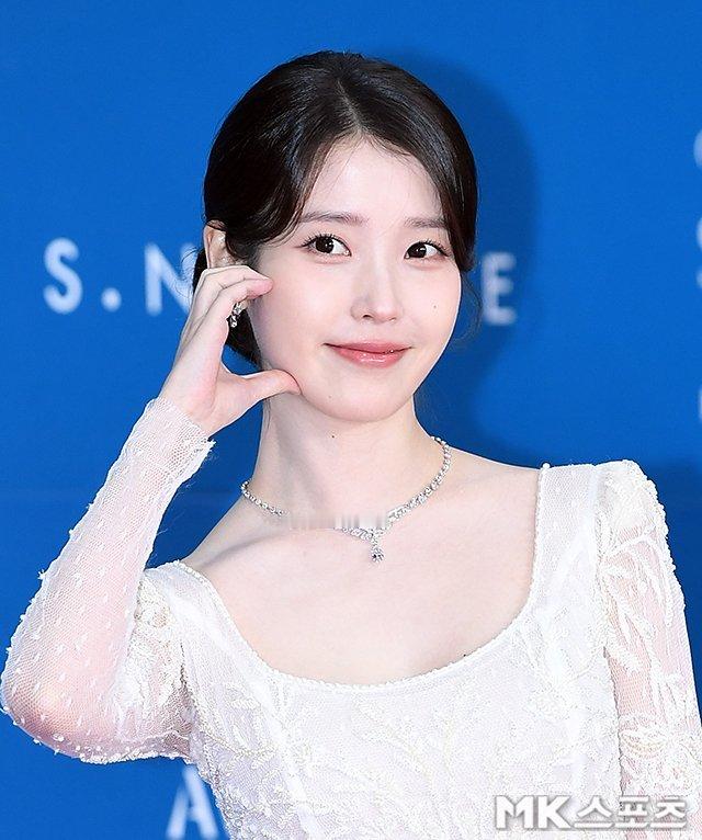 IU🐥IU韩国第一女soloonlyU美图-250505IU出席