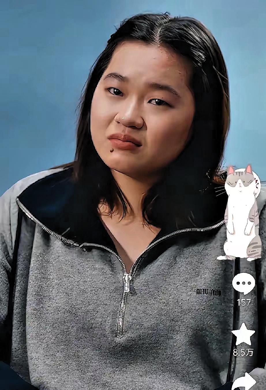 要不是港媒把那个微信群的事捅出来，谁敢信现在的网络环境能恶臭成这样？ 一个2