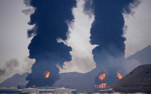 阿联酋为什么那么招伊朗恨？现在终于整明白了，而且阿联酋经过伊朗的“狠狠教育”后，