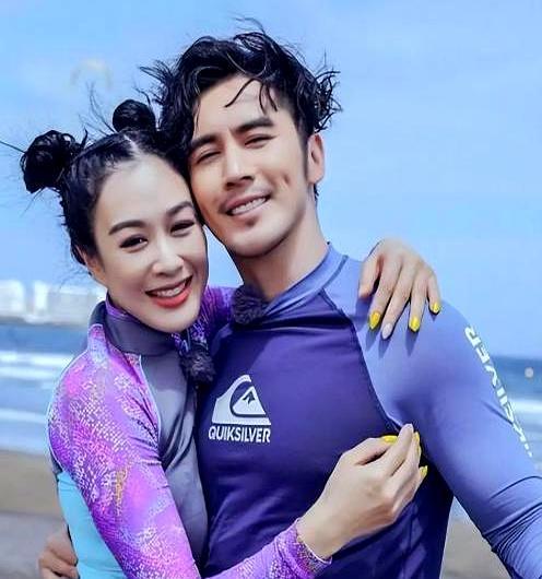 钟丽缇伊能静嫁鲜肉，挑灯笼找好男人，问张伦硕钟丽缇把钱财全留给三个女儿，你愿意吗