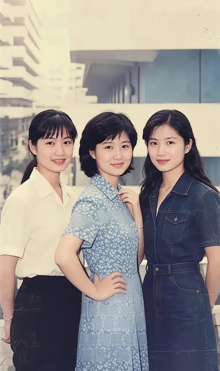 自然的美才是真实的美、持久的美！三个美女哪个最漂亮！