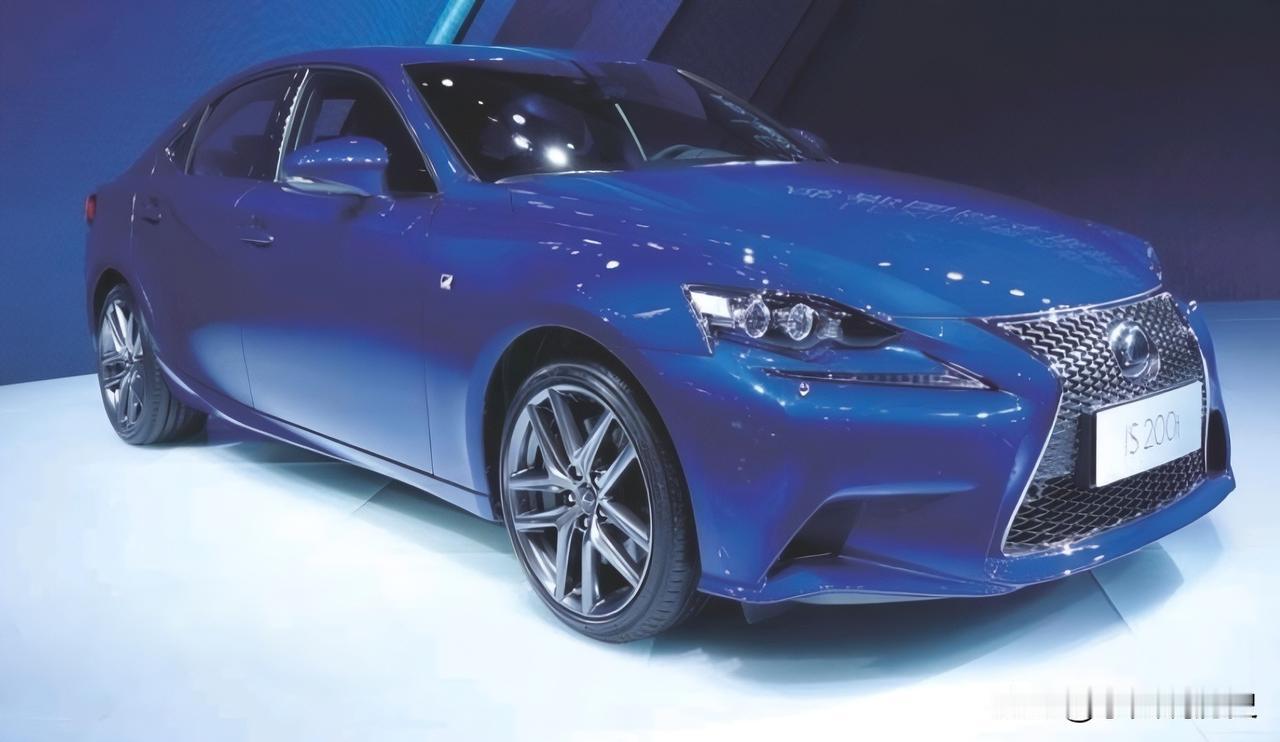 好饭不怕晚——雷克萨斯S200t随着1S200t的上市，雷克萨斯终于达成了