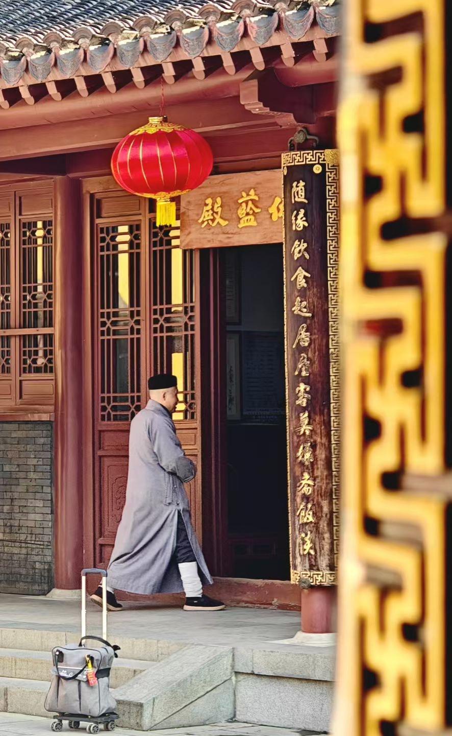 心宽一寸，寿增十年人这一辈子，活得好不好，不在钱多钱少，不在地位高低，而在