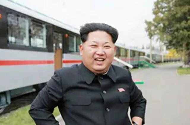 朝鲜委员长金正恩的行动惊动了整个全世界。这时候他决定恢复从平壤到北京列车的恢复运