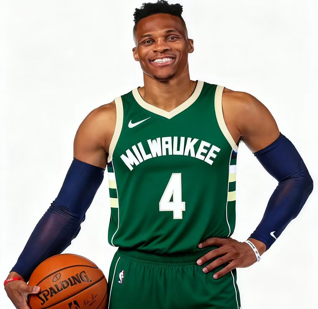 国王所有球员摆上货架，雄鹿是威少最好去处之一。字母哥搭配威少，前场超级冲锋车加