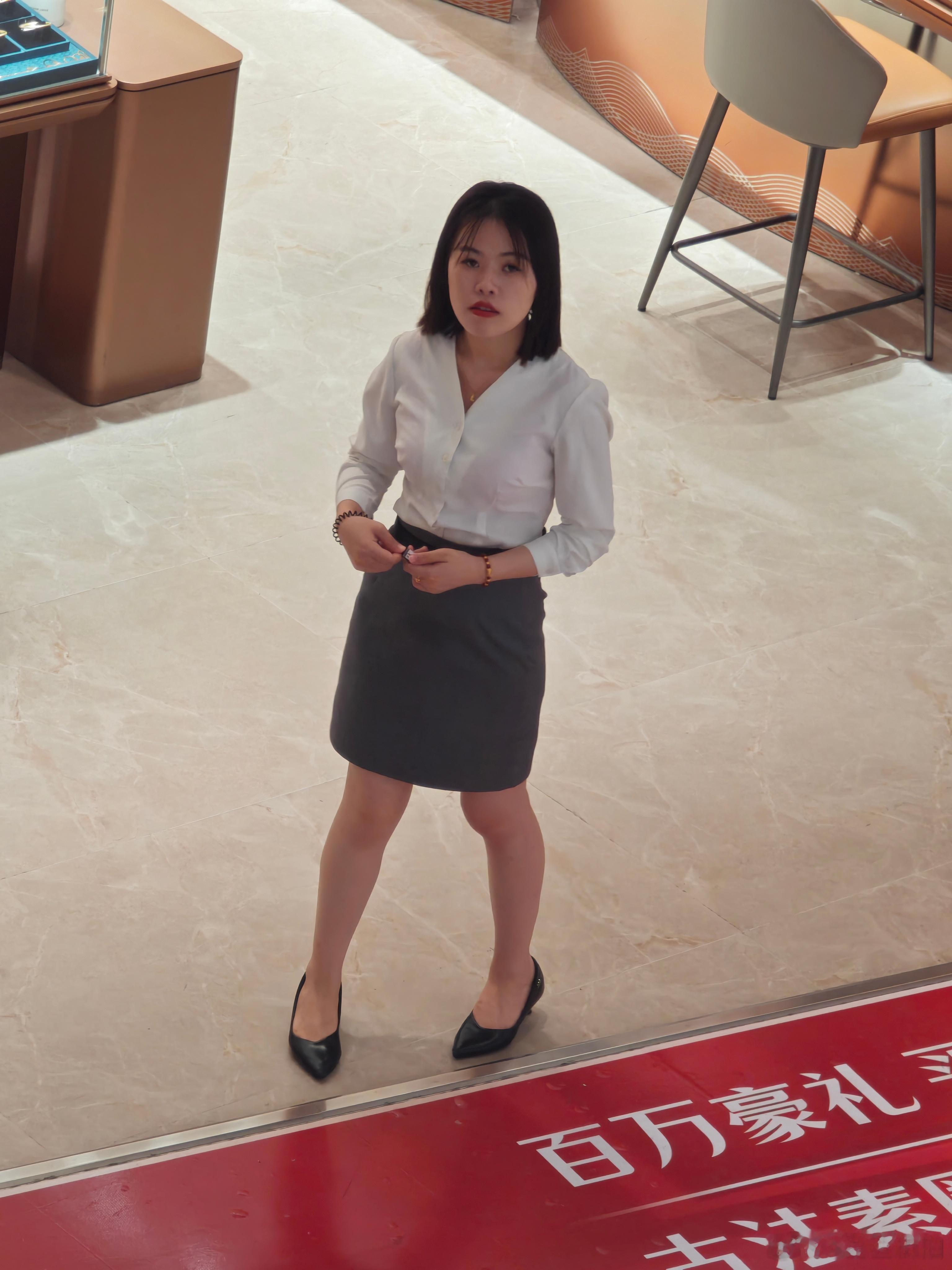 漂亮的柜姐​​​