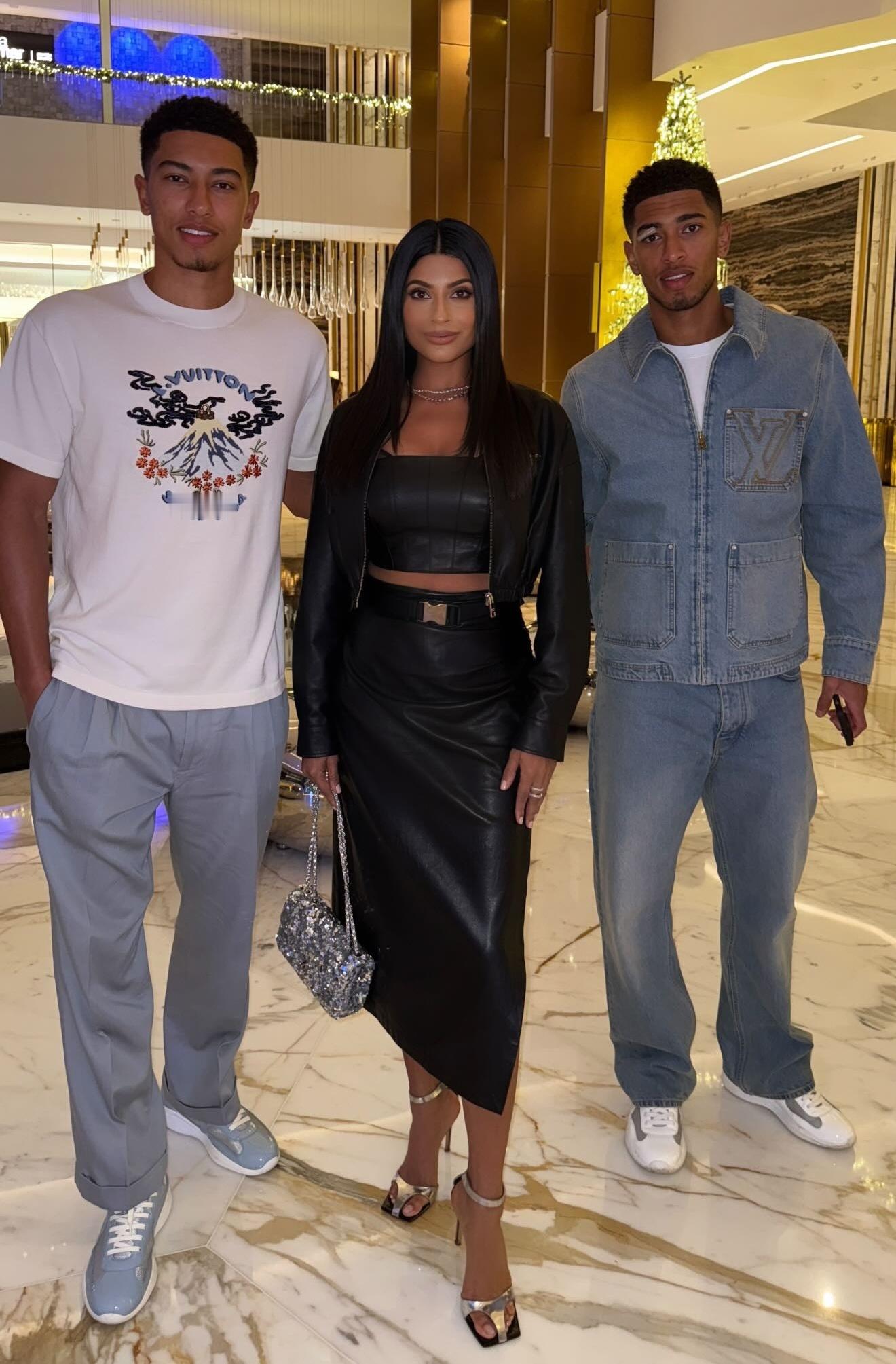 第一个共同的冬休，和弟弟一起去迪拜度假了贝林厄姆