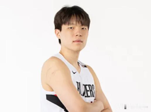 NBA情报局10月08日讯NBA季前赛开拓者123-118战胜勇士。本场开