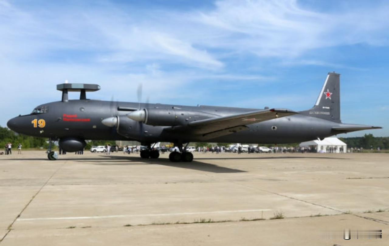 乌克兰公布潜艇袭击背后的精确计划。乌克兰方面现已披露，其对俄罗斯潜艇的袭击并