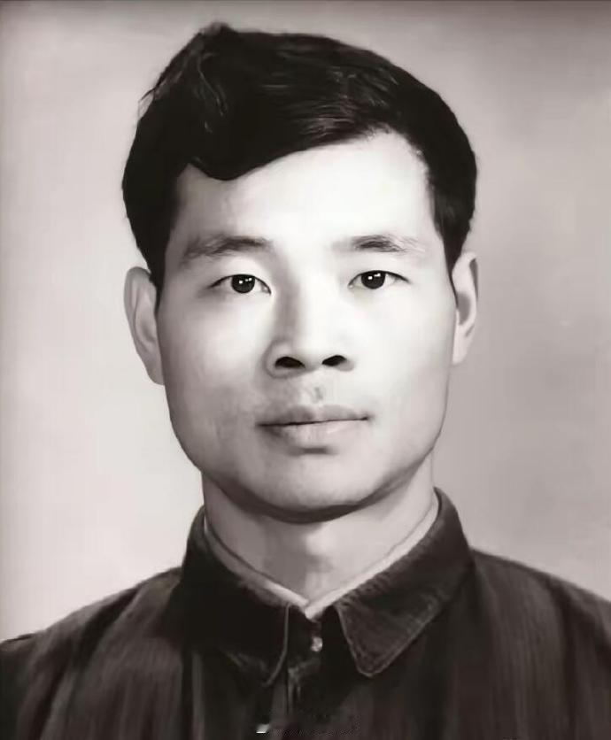 🌞1982年6月16日，医生根据罗健夫的遗愿剖开了他的遗体，结果震惊发现，