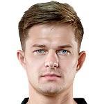 《足球》报的记者鲁蜜带来前线快报：俄罗斯外援索罗金一下飞机，连行李箱都没顾上转两