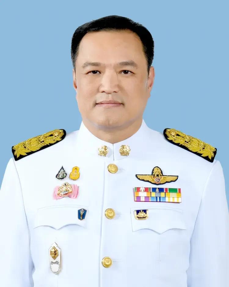 万万没想到，泰国总理阿努廷这是要给为泰党和人民党扣上里通柬埔寨的罪名。阿努廷在拉