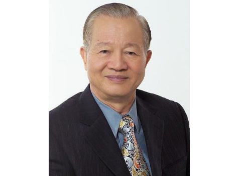 有一次在曾仕强演讲时，一个女生突然站起来向他提问：“请问还需要多久才能真正实现男