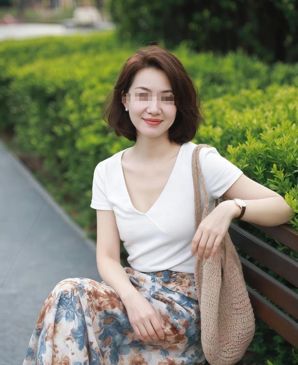 上海一女子，专门盯着同小区有妇之夫下手，长期留宿自己家，凌晨三四点还能收到男方转