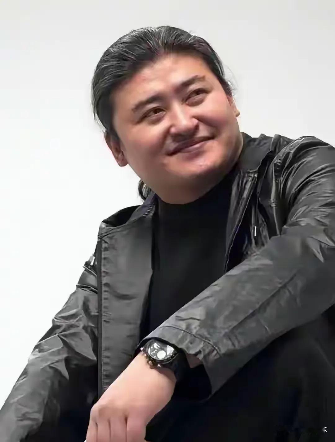 我问了我学医的朋友，为什么刘欢才63岁，会这么严重。没想到朋友叹了一口气说，股骨头坏死这个病，看着不