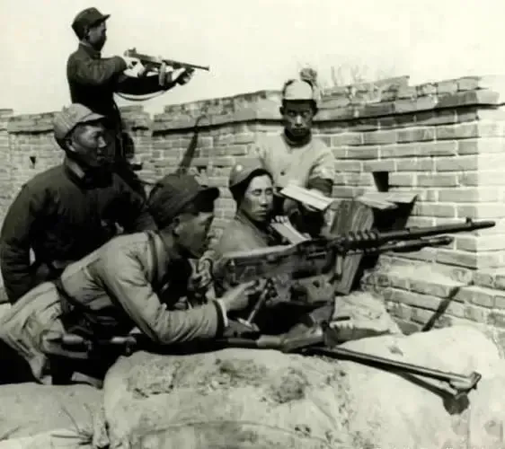 1939年，八路军115师第5支队子弹打光，被1200多名日军包围，生死存亡之际