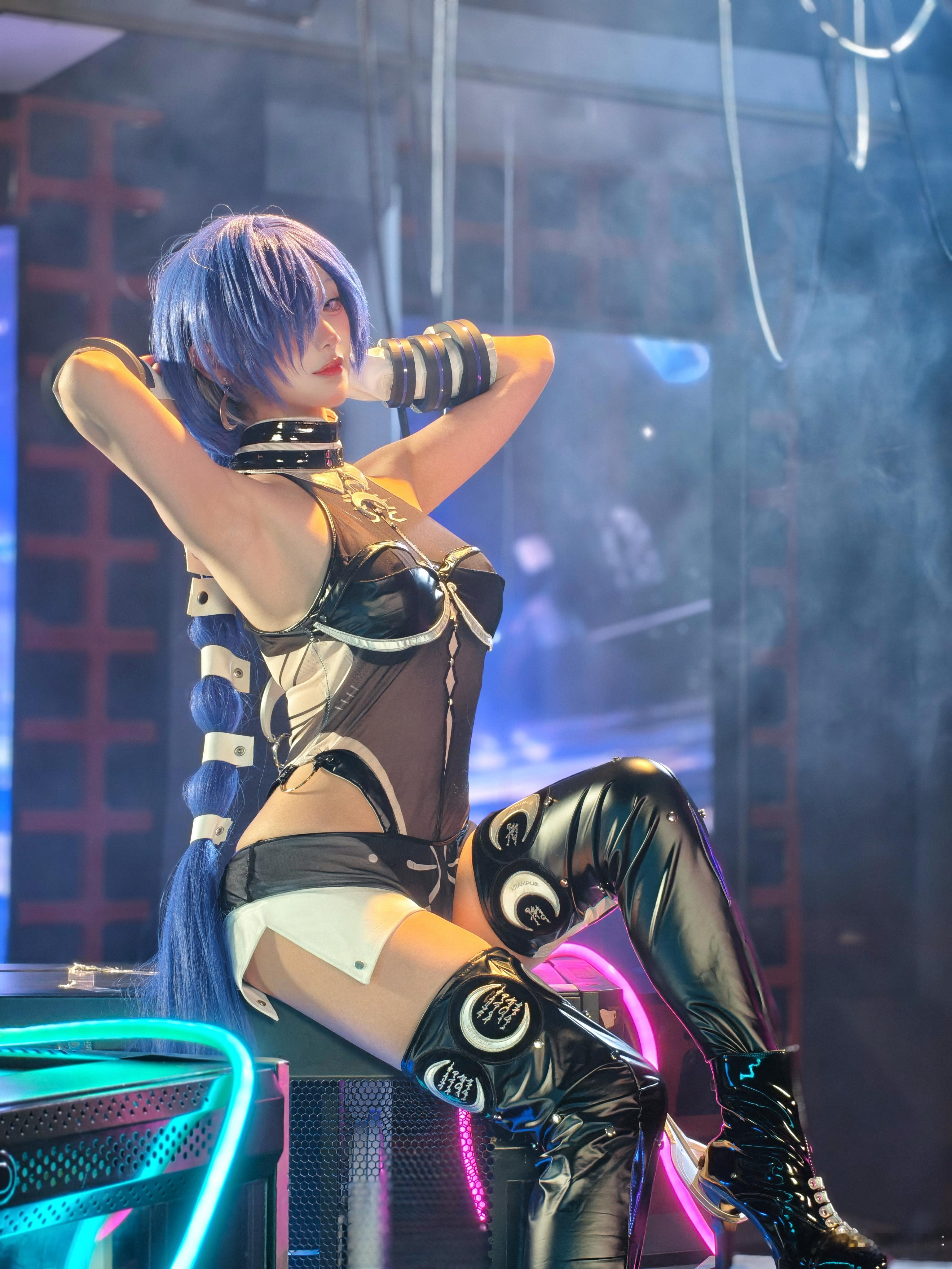 cosplaycosplay普罗米娅二次元cos大赏绝区零绝区零普罗米娅忧郁的