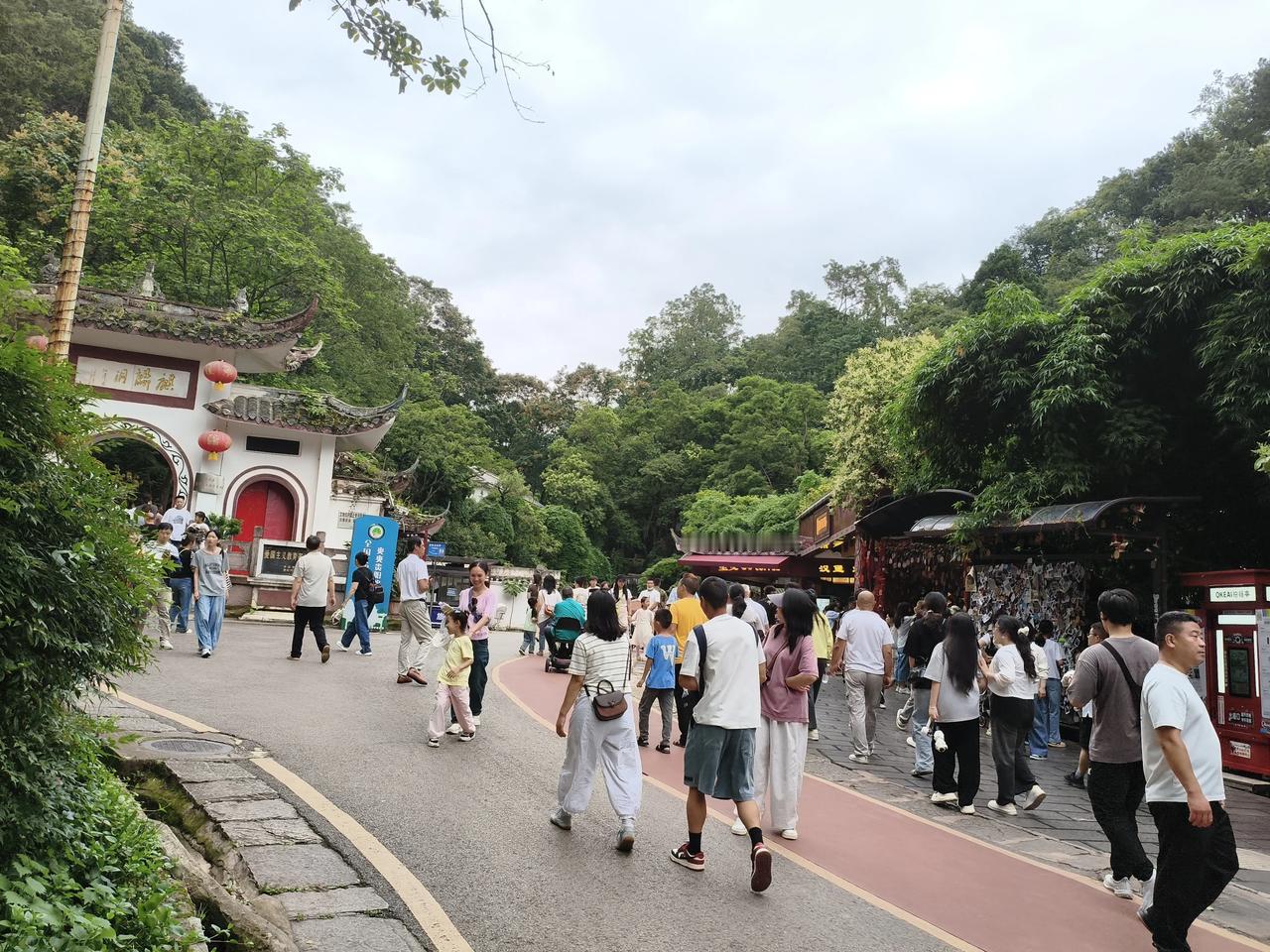 俄军拿下双子城是大概率俄军围困乌双子城这事儿可太有看头了。俄国