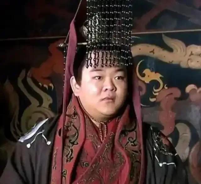刘禅有多聪明？细微之处见真章！诸葛亮死后，刘禅自己一个人硬挺了30年，没有谋反，