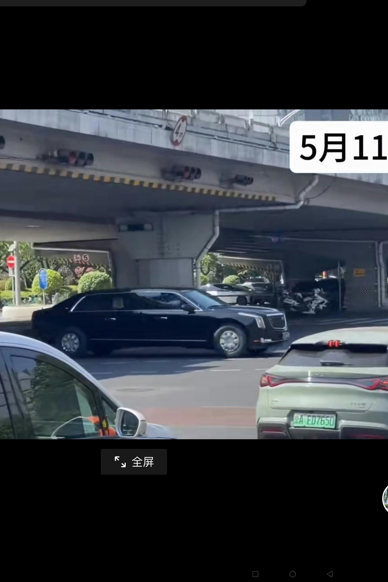 美国客人来访问，时间不算长只有3天，但运送过来的物资却用了31架次G∽17大型运