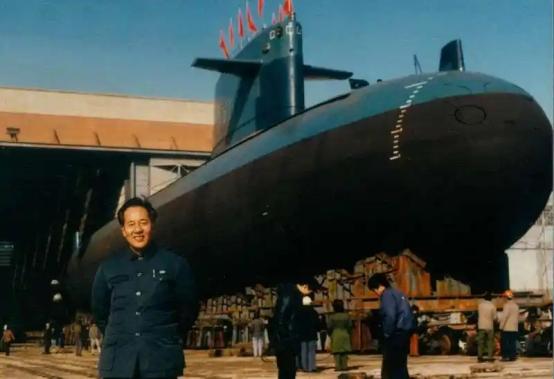 1988年，黄旭华在南海做深潜试验时，顺道回了趟家看望母亲，谁知95岁高龄的老母